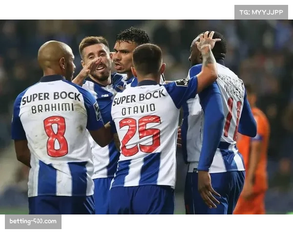 吉达联合边后卫助攻幅度大 身后空档成防守隐患